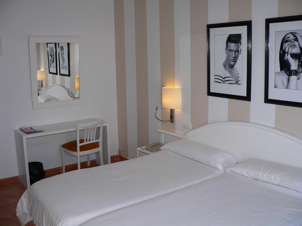 Hotel Boutique Bon Repos - Adults Only Santa Ponsa Luaran gambar
